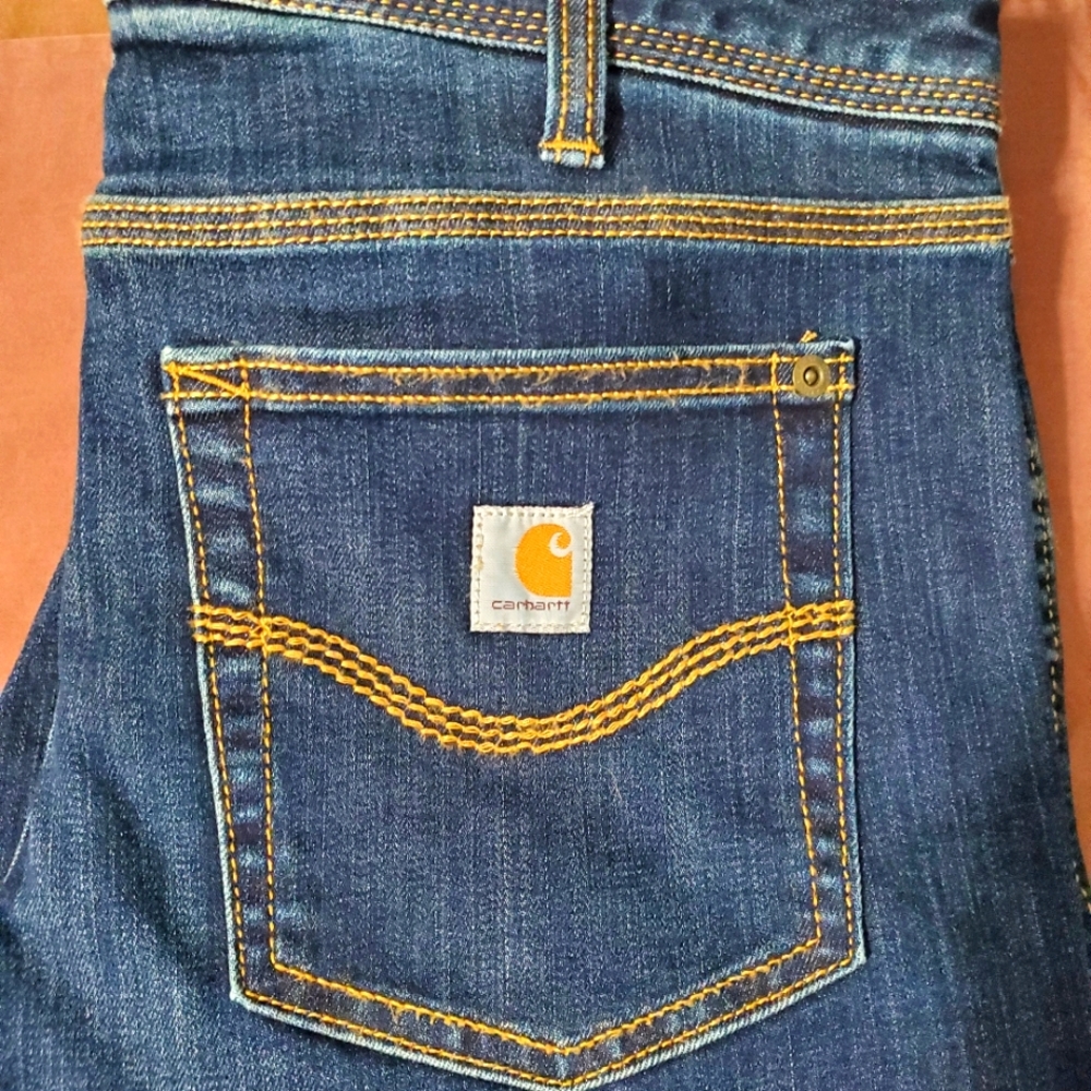 Woman's Carhartt jeans 8 Short
